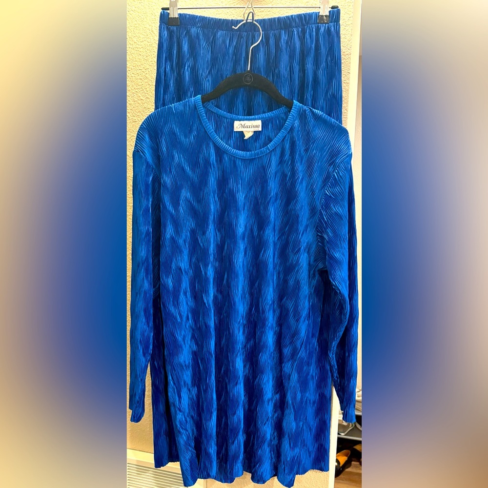 Vintage Maxima U.S.A. Set
Plissé Fabric